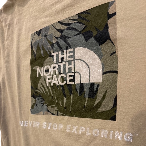 The North Face Mens Beige Cotton Short‎ Sleeve Graphic Logo T-Shirt Small Tan - Picture 1 of 11